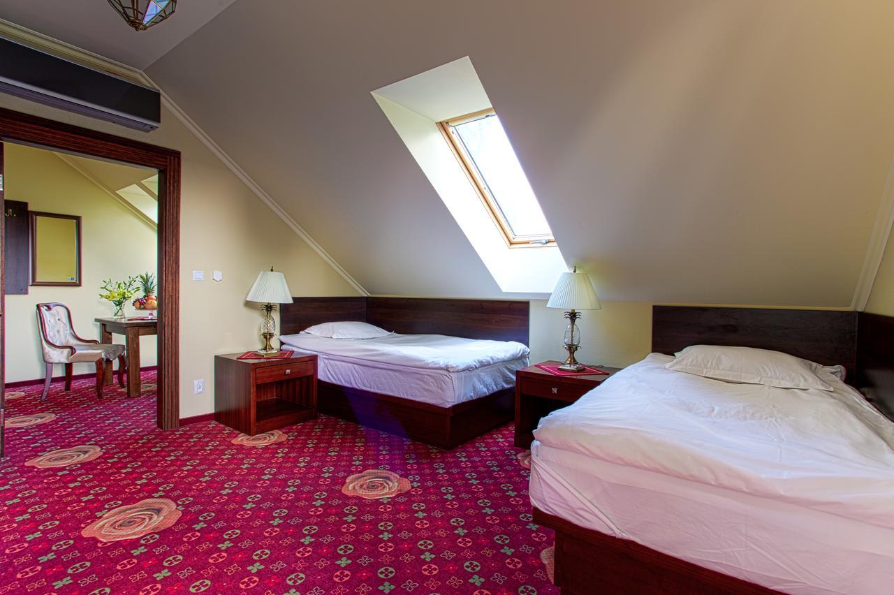 Róża Hotel Kamieniec Wroclawski