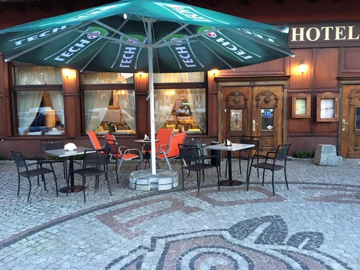 Róża 3* Kamieniec Wroclawski